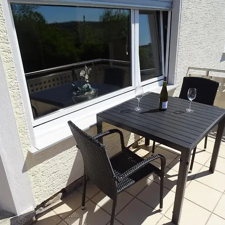 Palzem Riverside Escape, Cleaning Included
