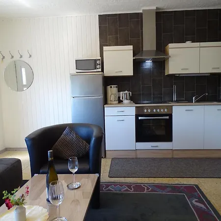 Palzem Riverside Escape, Cleaning Included *